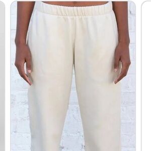 Brandy Melville John Galt Ivory Rosa Sweatpants